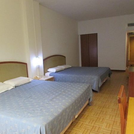 Hotel Supreme Σιγκαπούρη Εξωτερικό φωτογραφία